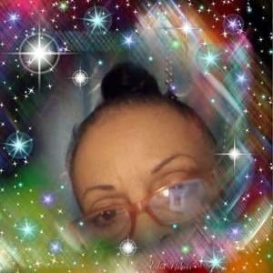 Meet your Posher, Iris